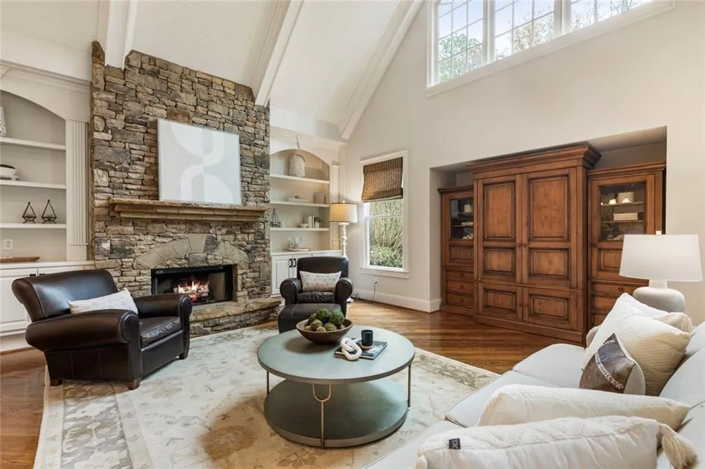 Milton, Georgia 30004, United States, 5 Bedrooms Bedrooms, ,6 BathroomsBathrooms,Residential,Active,247643