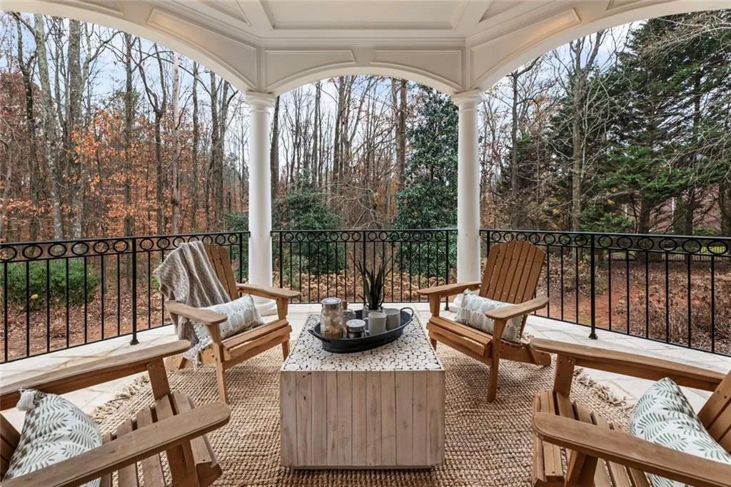 Milton, Georgia 30004, United States, 5 Bedrooms Bedrooms, ,6 BathroomsBathrooms,Residential,Active,247643