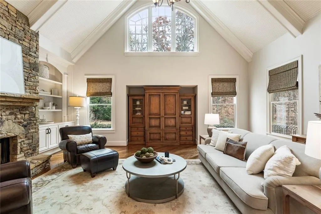 Milton, Georgia 30004, United States, 5 Bedrooms Bedrooms, ,6 BathroomsBathrooms,Residential,Active,247643