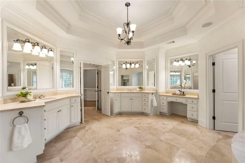 Milton, Georgia 30004, United States, 5 Bedrooms Bedrooms, ,6 BathroomsBathrooms,Residential,Active,247643