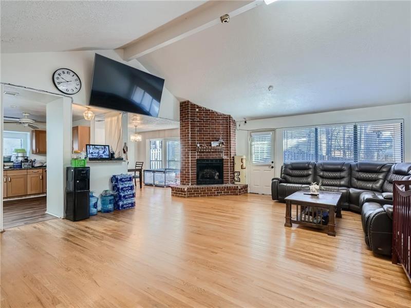 1321 Beeblossom Trail
