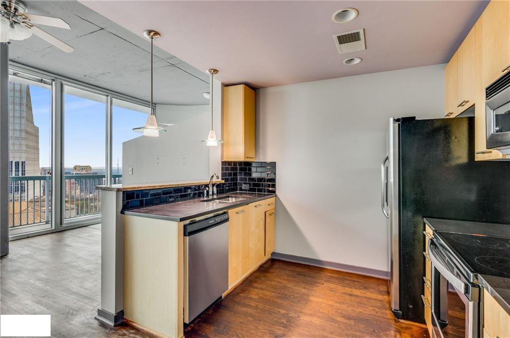 3324 Peachtree Road NE 2908