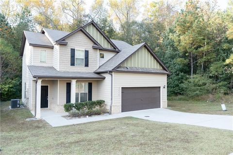 A home in Fairburn