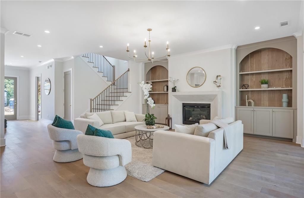 3465 Hildon Circle