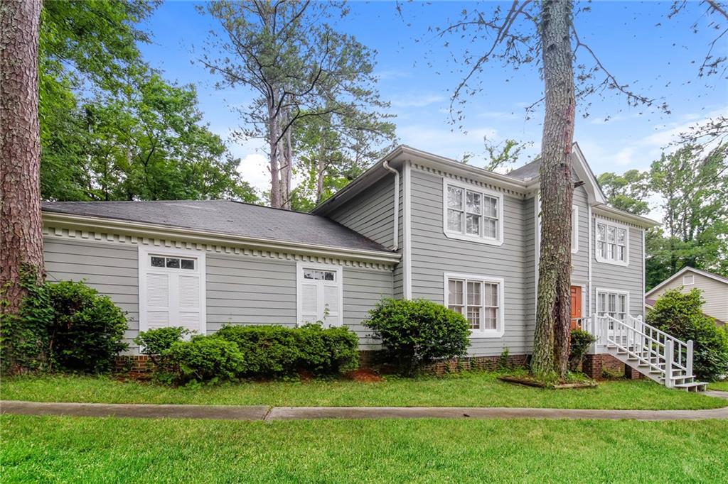2848 Creekwood Drive, Snellville, Georgia image 4