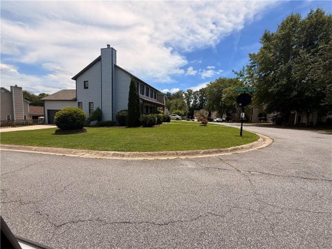 Homes For Rent - 3360 Haverhill Rowe<br/> Lawrenceville, GA 30044
