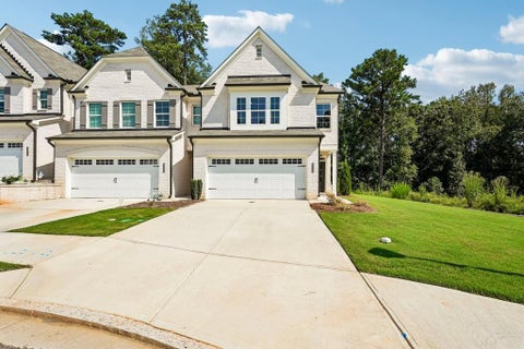 Townhouse For Sale - 4240 Cavalier Way<br/> Gwinnett County, Duluth, GA 30097