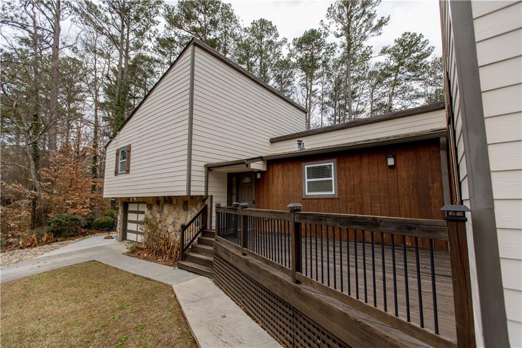 4735 N Springs Road NW