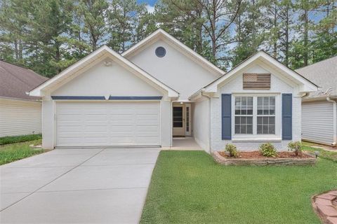 Photo of 713 S FAIRFIELD Drive, Peachtree City, GA 30269 (MLS # 7592304)