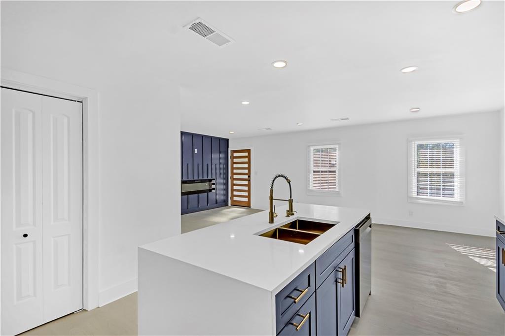 2067 Arlington Circle, Atlanta, Georgia image 11