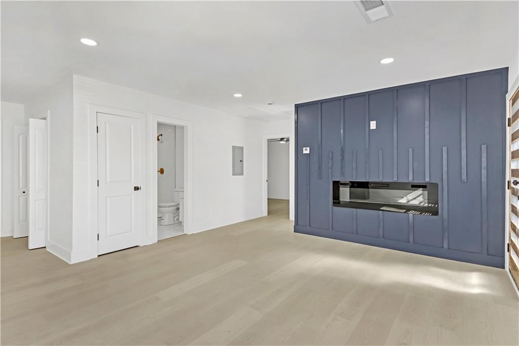 2067 Arlington Circle, Atlanta, Georgia image 4