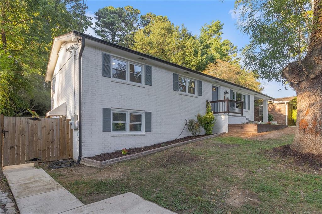 2494 Windmere Drive Northwest