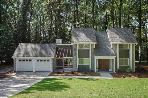 Homes For Sale - 5230 Essex Farms Court<br/> Stone Mountain, GA 30088