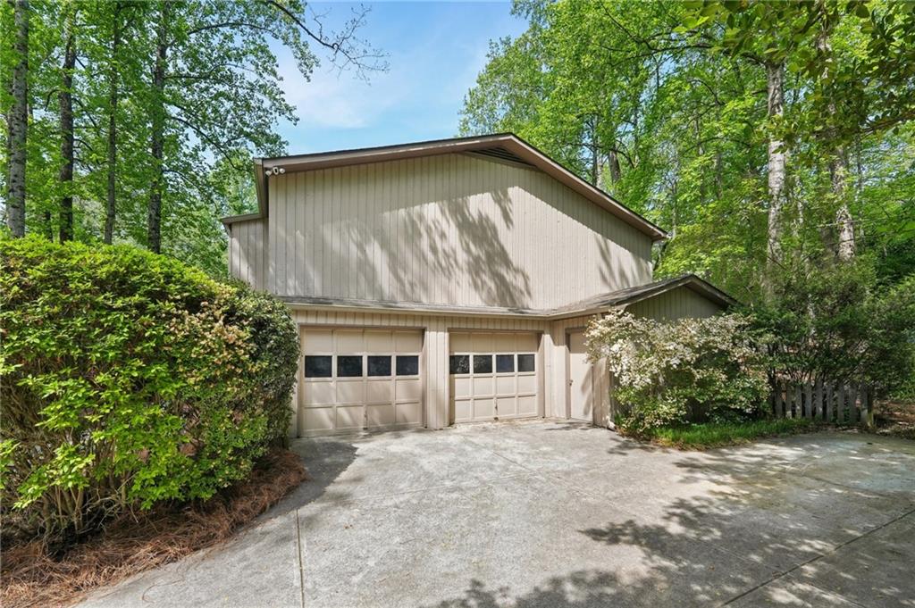 4553 Pond Lane, Marietta, Georgia image 4