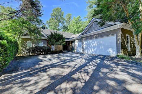 A home in Dahlonega