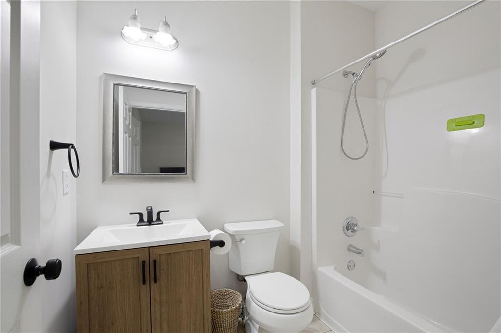 Cumming, Georgia, 30040, United States, 5 Bedrooms Bedrooms, ,5 BathroomsBathrooms,Residential,Active,2038217