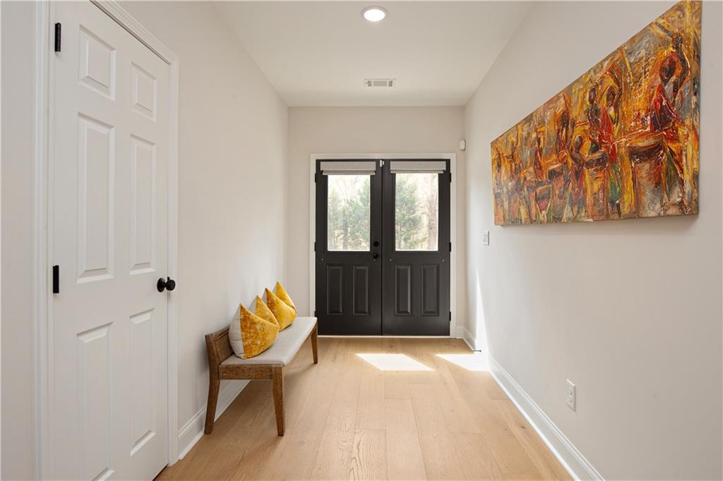 Cumming, Georgia, 30040, United States, 5 Bedrooms Bedrooms, ,5 BathroomsBathrooms,Residential,Active,2038217