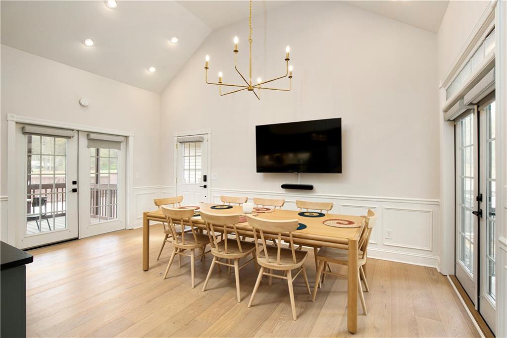 Cumming, Georgia, 30040, United States, 5 Bedrooms Bedrooms, ,5 BathroomsBathrooms,Residential,Active,2038217