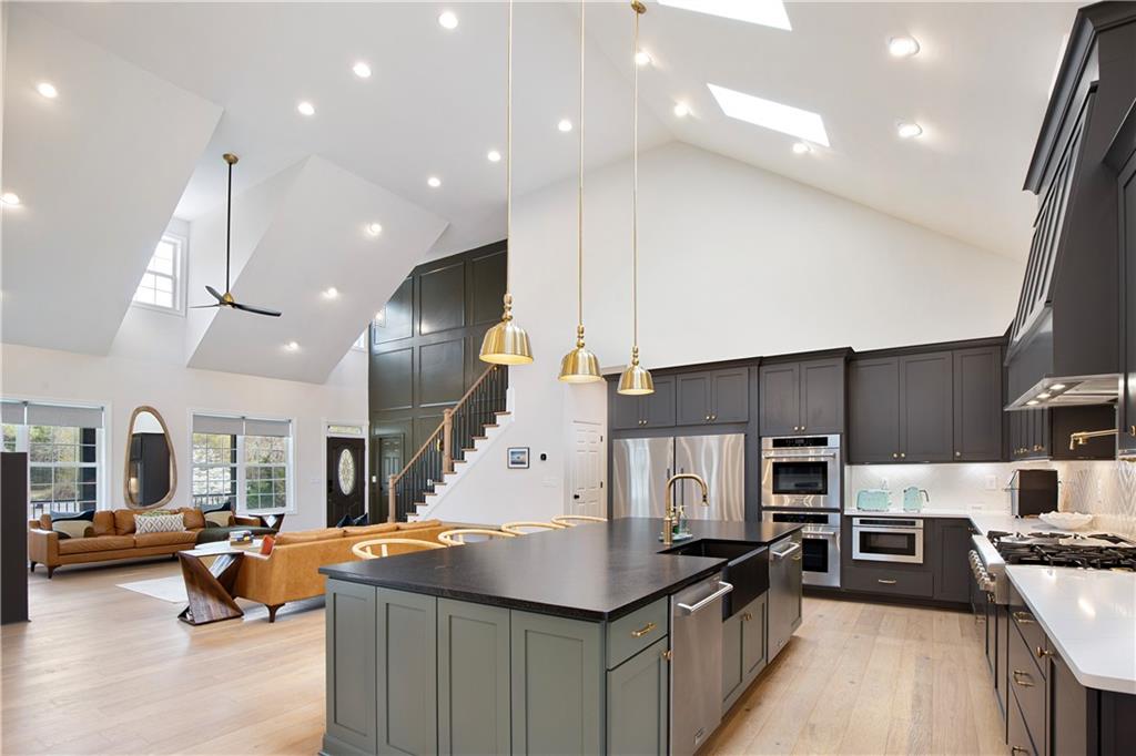 Cumming, Georgia, 30040, United States, 5 Bedrooms Bedrooms, ,5 BathroomsBathrooms,Residential,Active,2038217