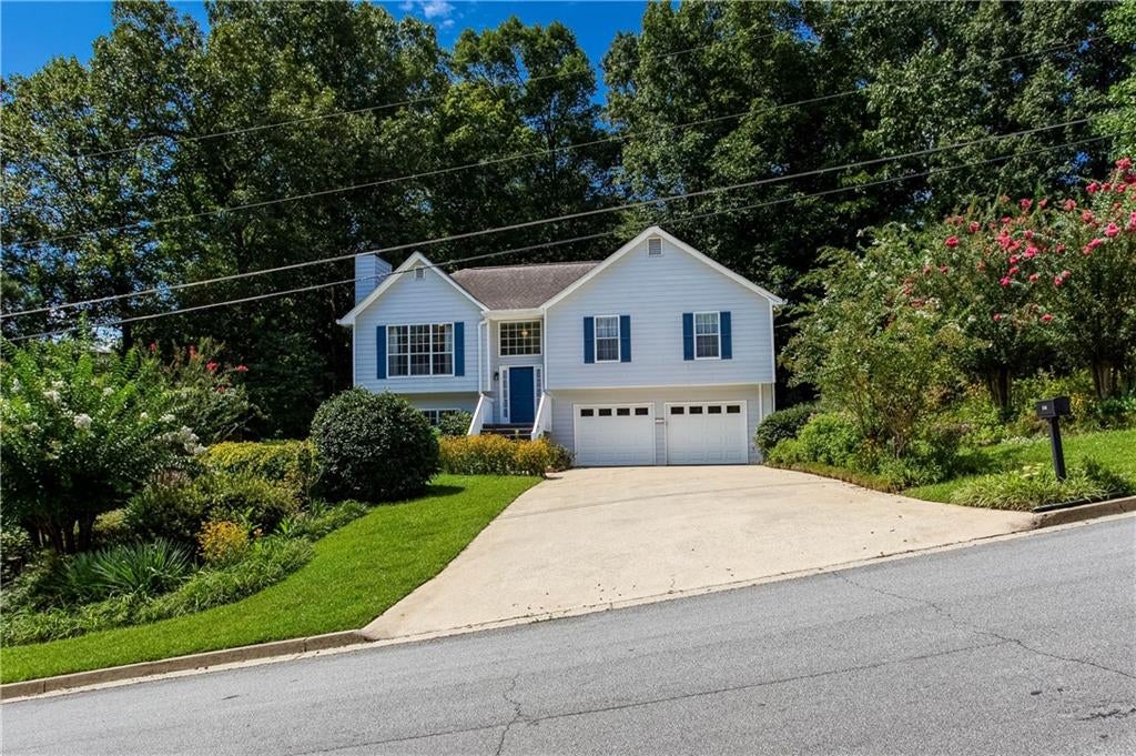 3705 Winding Trail