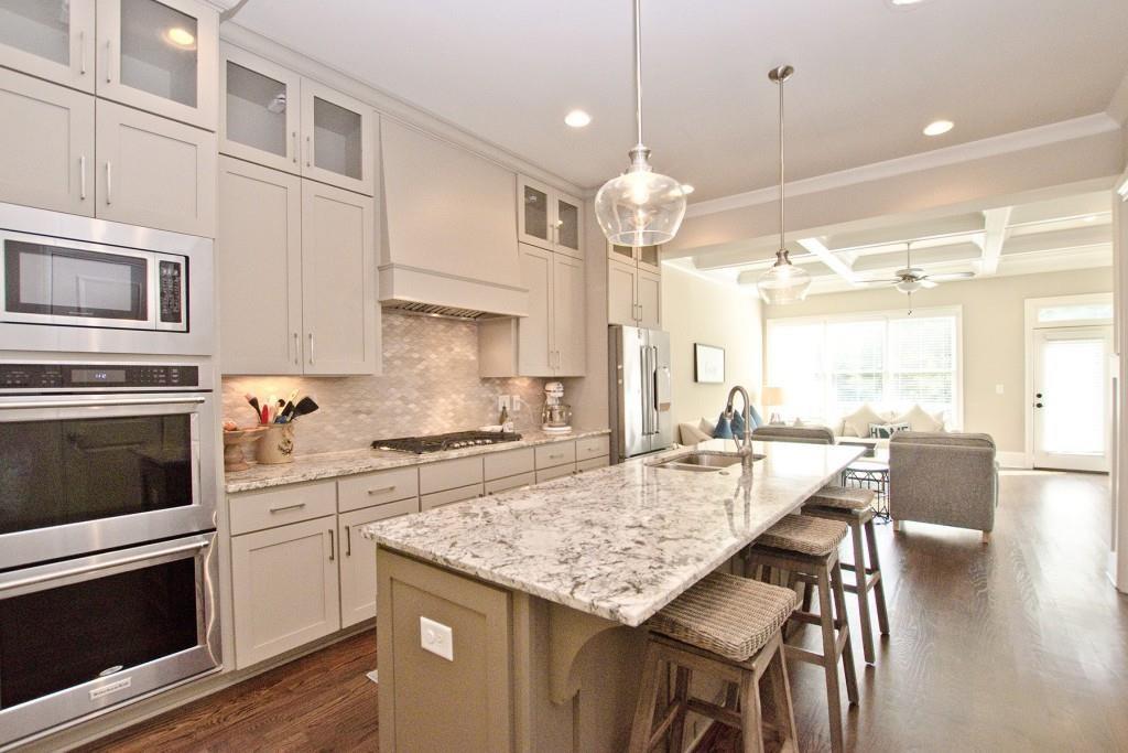 4000 Chastain Preserve Way NE