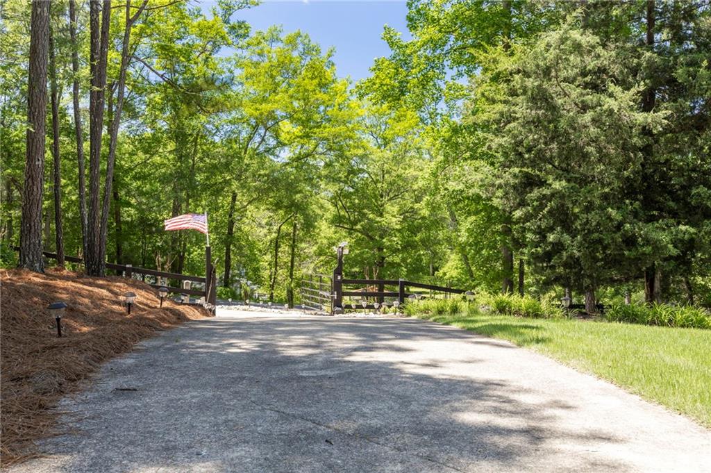 390 Rock Springs Pass