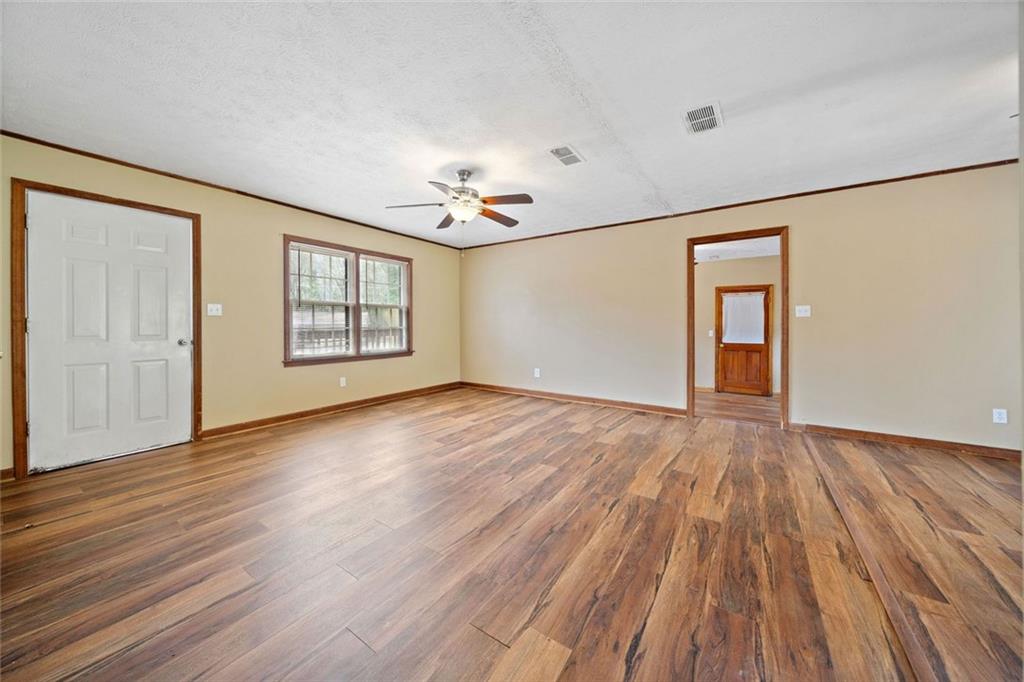 4760 Lincoln Drive Drive, Kennesaw, Georgia image 2