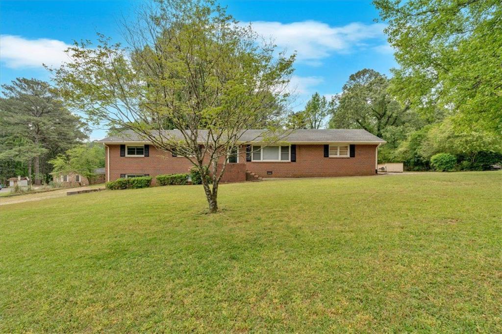 115 Pine Tree Drive