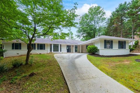 Homes For Sale - 7330 Hunters Branch Drive<br/> Fulton County, Sandy Springs, GA 30328