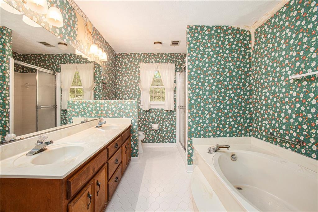 5136 Wentworth Drive, Peachtree Corners, Georgia image 25