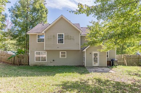 A home in Ellenwood