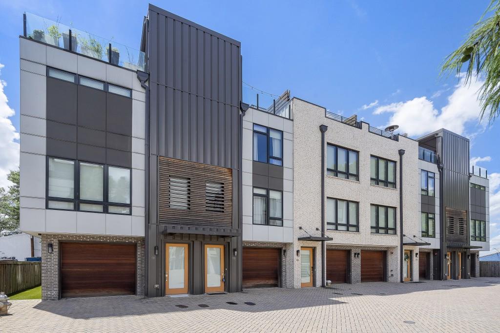 133 City View Court NE