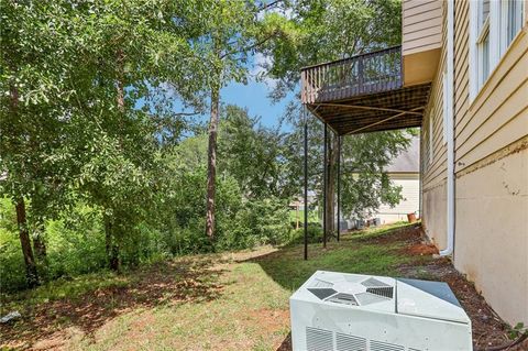 A home in Ellenwood