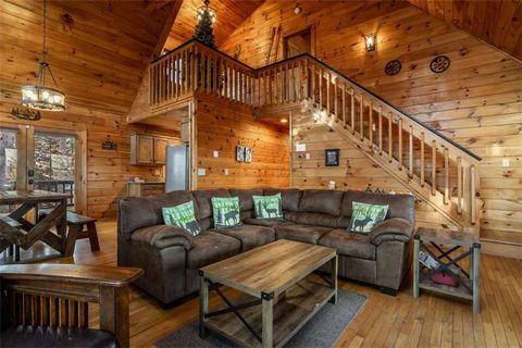 A home in Mineral Bluff