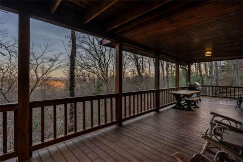 A home in Mineral Bluff