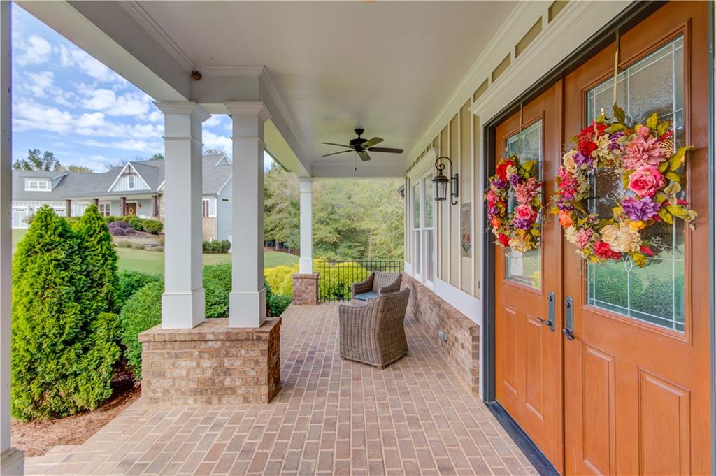 624 Skyland Drive, Hoschton, Georgia image 2