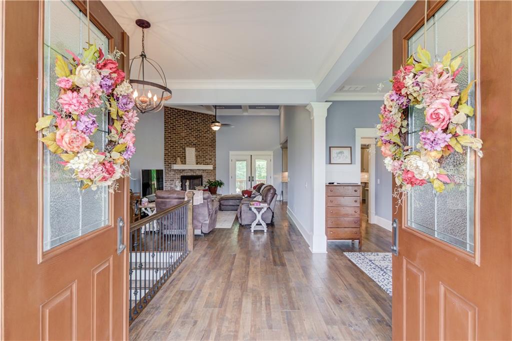 624 Skyland Drive, Hoschton, Georgia image 3
