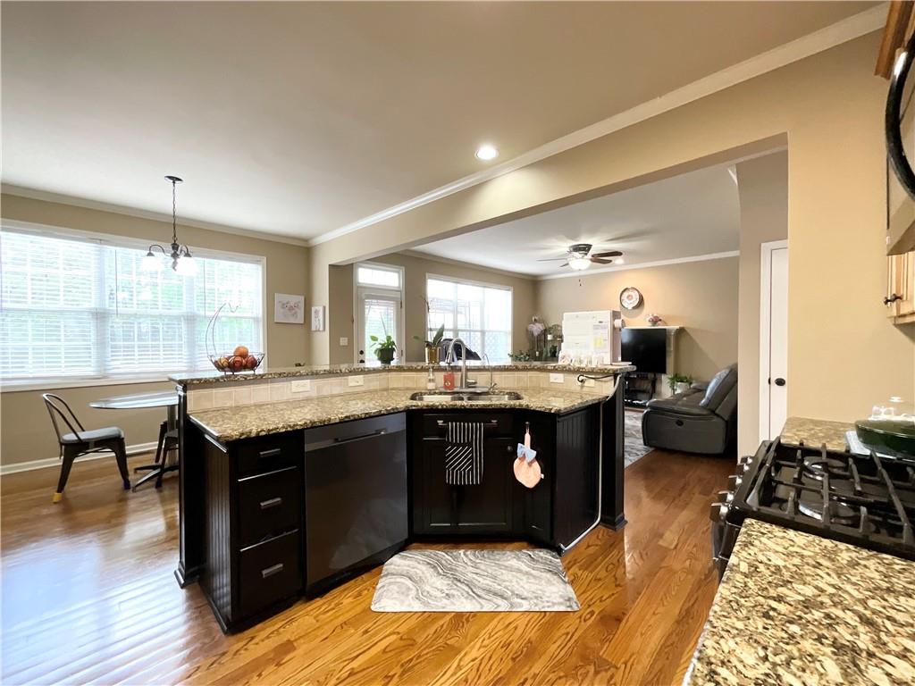 2585 Chandler Grove Drive, Buford, Georgia image 26