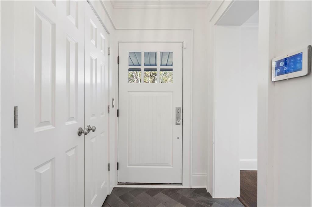 1605 Johnson Road NE