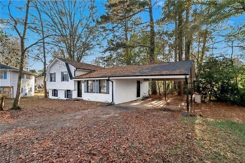 2731 Lynn Court Ellenwood GA 30294