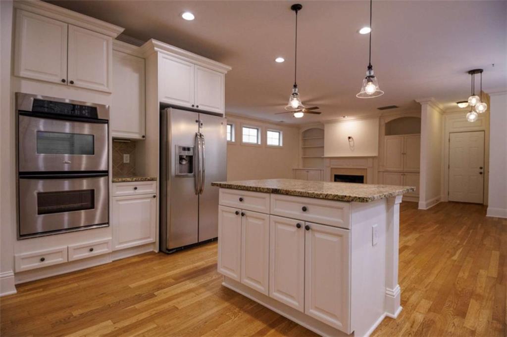 319 Barbados Lane, Suwanee, Georgia image 9