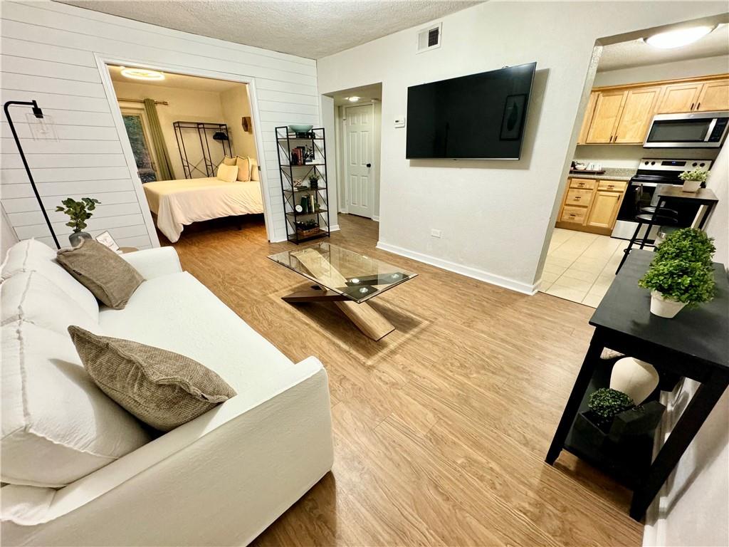 250 Little Street D107