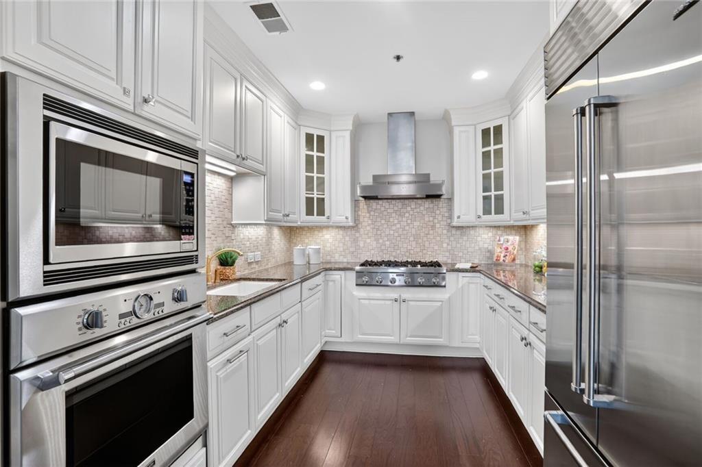 2233 Peachtree Road NE 1202