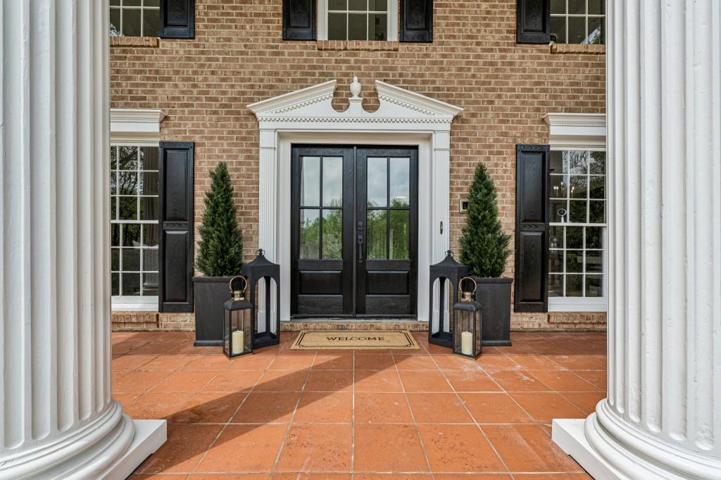 6124 Kings Mountain Court, Stone Mountain, Georgia image 5