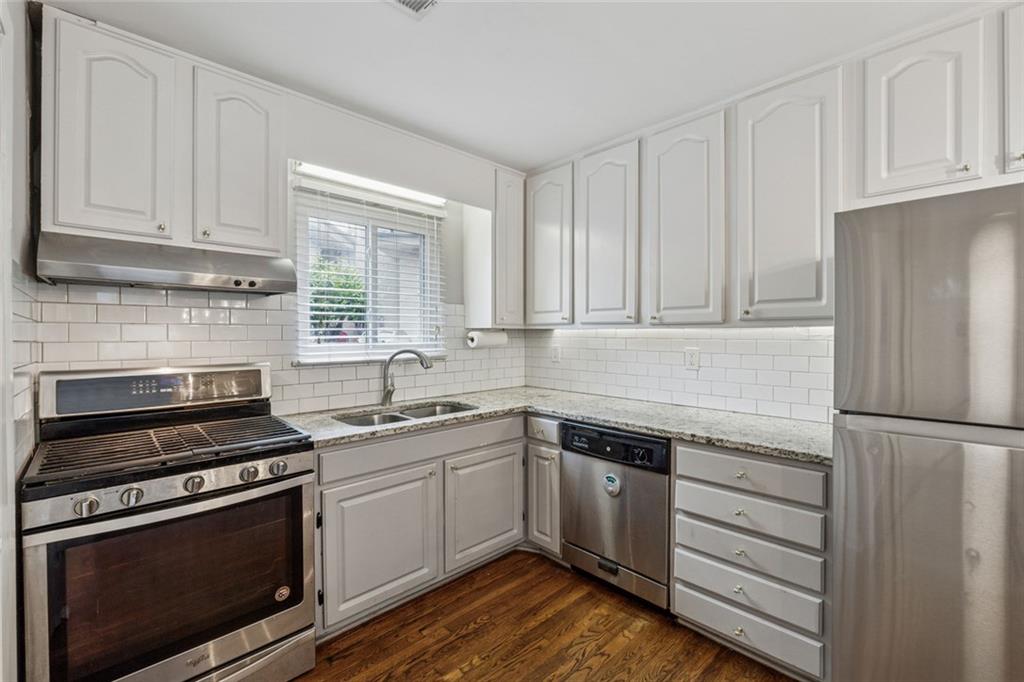 346 Carpenter Drive 77