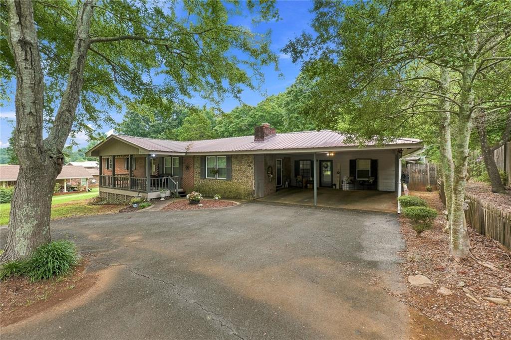 5 Elaine Drive