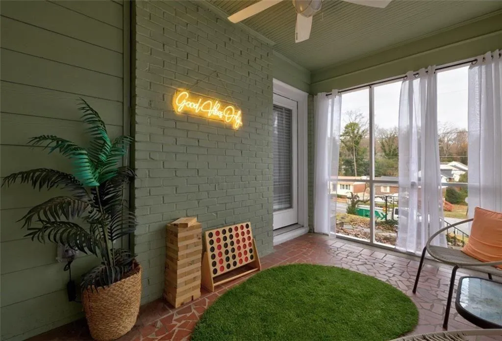 East Point, Georgia 30344, United States, 2 Bedrooms Bedrooms, ,1 BathroomBathrooms,Residential,Active,226935