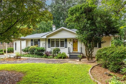Homes For Sale - 2469 Hunting Valley Drive<br/> Decatur, GA 30033
