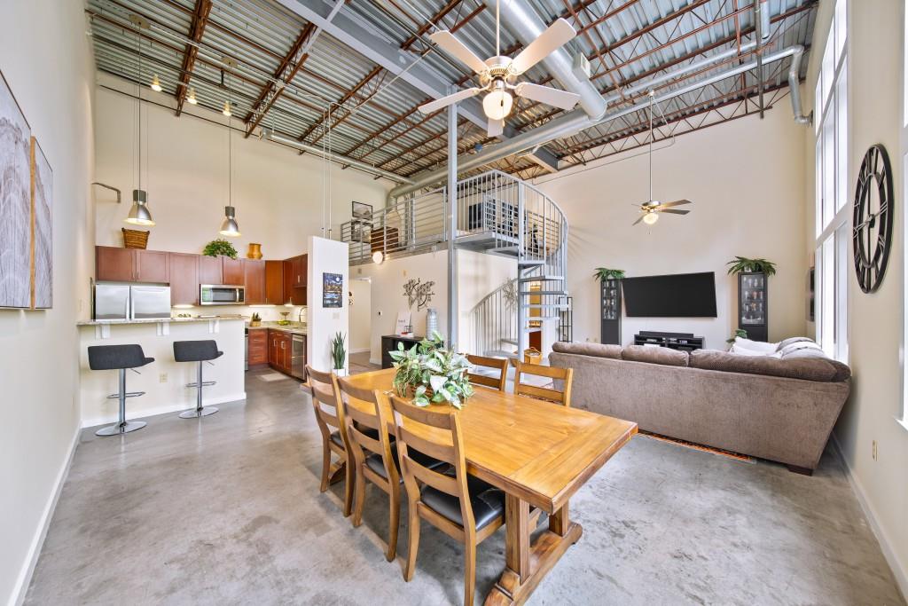 572 Edgewood Avenue SE 303