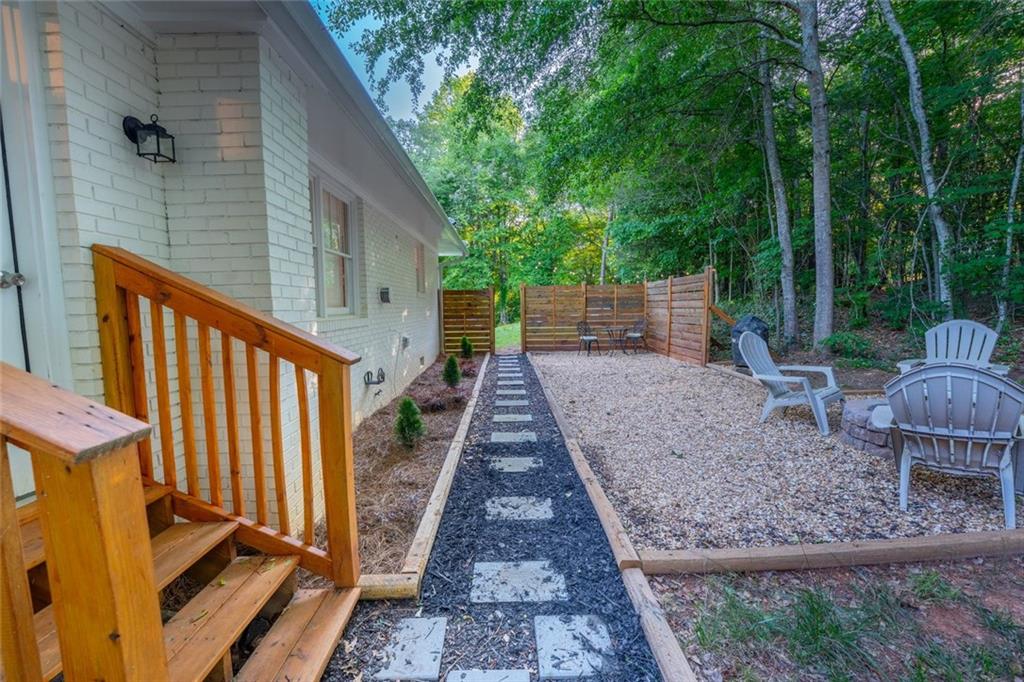 222 N North Mize Road